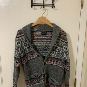 Medium Abercrombie and Finch seasonal sweater